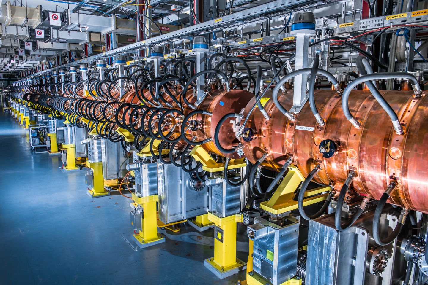 Particle accelerators - Jema